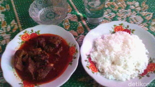 Nikmat disantap dengan nasi panas (Syanti/detikTravel)