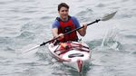 Aksi PM Kanada Mengayuh Kayak di Sungai Niagara