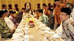 Jokowi Buka Bersama di Rumah Oesman Sapta