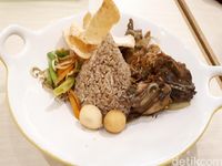Umaramu Indonesian Noodle: Hangat Gurih Bihun Laksa Betawi dan Nasi Ayam Cabe Ijo