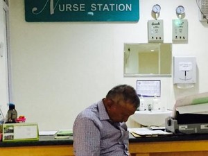 Kisah Hanum soal Foto Amien Rais yang Sedang Tertunduk