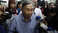 Kwik menyebut ada dua aspek yang ditanyakan penyidik. Yang pertama soal SKL yang dikeluarkan Kepala BPPN saat itu Syafruddin Arsyad Temenggung kepada BDNI pada 2004, padahal utangnya belum lunas. Sementara yang kedua adalah soal korupsi dan pencegahannya.