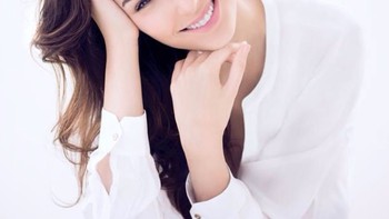 Senyumnya yang mempesona. Foto: Instagram