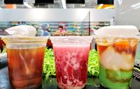 Rayakan Kebersamaan Ramadan di Transmart dan Carrefour