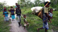 Orang Papua Nugini banyak terlihat masuk wilayah Indonesia di siang hari.