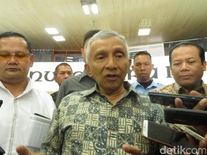 Datang ke DPR, Amien Rais Beri Dukungan ke Pansus Angket KPK