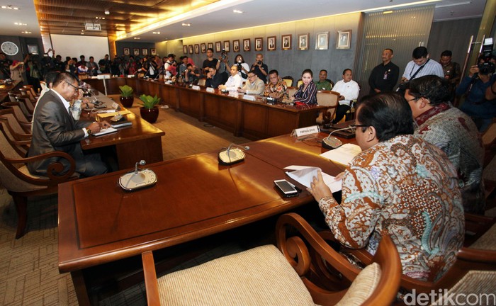 Ditambah PAN-Gerindra, ini Anggota Pansus Angket KPK dari 7 Fraksi