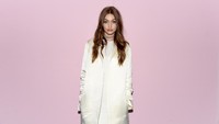 Gigi Hadid hadir di CFDA Fashion Awards Cocktail Hour 2017 di New York, AS.  Foto: Nicholas Hunt/Getty Images