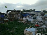 Pemilik tanahnya adalah warga, bukan Pemprov DKI.