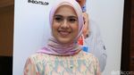 Senyum Merekah Nygta Gina