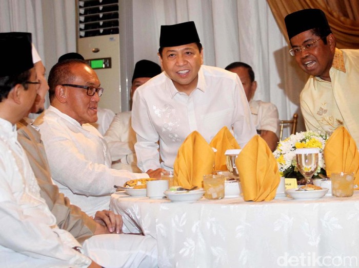 Novanto Gelar Open House Sekaligus Bahas RUU Pemilu