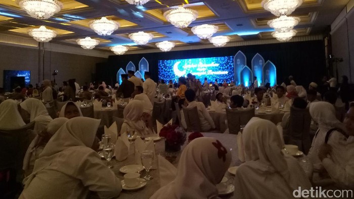 Silaturahmi, Sandiaga Hadiri Buka Bersama Kadin