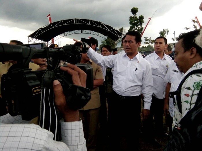 Respons Mentan Lihat Lahan Sawah Mengering