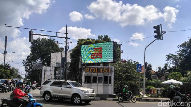 Kondisi pos polisi yang viral menilang pengendara beberapa waktu lalu.