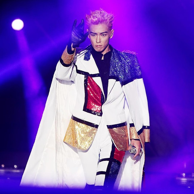 TOP Bigbang dulu bertubuh sangat tambun. Berat badannya turun 20 kg dalam 40 hari setelah hanya minum air putih dan agar-agar kacang merah. Foto: Instagram Utopia