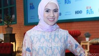 Kini ia menjadi pengisi suara di film The Secret Life of Pets untuk karakter bernama Gidget, seekor anjing mini dan lucu. Pool/Ismail/detikFoto.