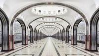 Stasiun Metro Mayakovskaya mulai beroperasi pada 3 November 1967. Desainnya yang ciamik bertujuan memberikan prediksi masa depan yang cerah untuk negaranya. Ist/David Burdeny.