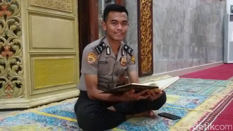 Kisah Para Hafiz Al-Quran yang Kini Jadi Polisi di Sumsel Kisah Para Hafiz Al-Quran yang Kini Jadi Polisi di Sumsel