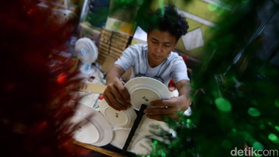 Berkah Pedagang Parsel Selama Ramadan