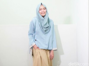 Pashmina Instan ala Rina Nose Dicari Pembeli Jelang Lebaran