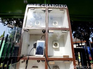 Ngecas HP Kentang Pakai Charger Fast Charge, Kok Tetap Lama Ya?