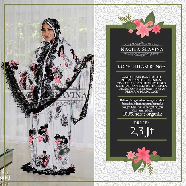 Artis Nagita Slavina konsisten merilis mukena untuk Lebaran sejak 2016. Mukena yang hadir dengan desain spesial itu hadir dengan campuran material premium dari viscose dengan linen. Ada juga detail renda Prada yang membuatnya tampak cantik. Mukena Nagita dijual di atas Rp 2 juta. Foto: Instagram