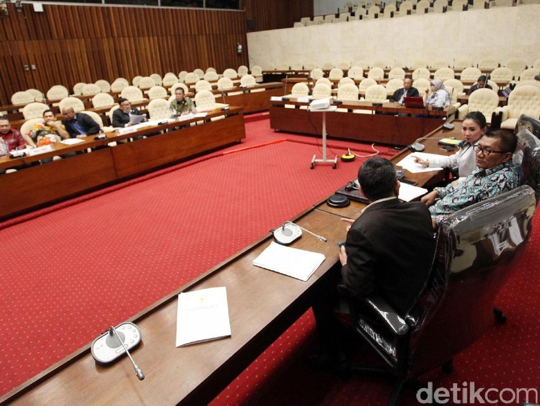 Usulan Tambahan Masa Kerja Pansus KPK akan Dibawa ke Paripurna Usulan Tambahan Masa Kerja Pansus KPK akan Dibawa ke Paripurna