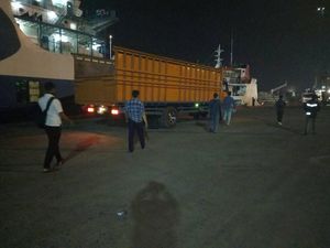 Ratusan Ekor Burung Kicau Disita Petugas di Tanjung Priok