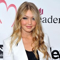 Situs TMZ melaporkan top model Gigi Hadid tengah hamil anak dari kekasihnya penyanyi Zayn Malik. Hamil di tengah pandemi Corona, usia kandungan Gigi dikabarkan sudah lima bulan. Foto: Getty Images