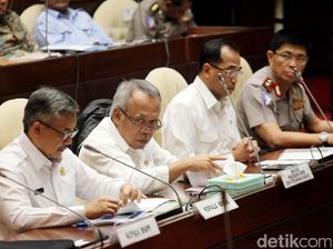 Dua Menteri Rapat dengan Komisi V DPR Bahas Kesiapan Mudik