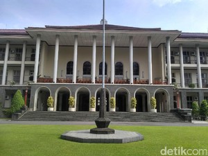 10 Jurusan yang Sepi Peminat di UGM dan Peluang Masuknya Besar untuk SNBT 2026
