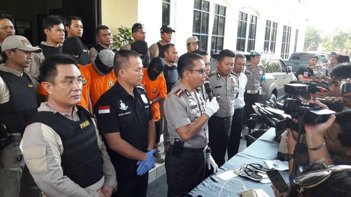 Gagal Rampas Uang Nasabah, Komplotan Gembos Ban Dibekuk Polisi