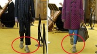 Para model berlenggak-lenggok untuk sneakers yang belum punya nama tersebut. Foto: dok. Streetwear/Vouge/Gucci