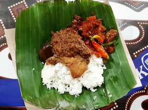 5 Tempat Makan Lokal Terenak di Indonesia, Ada Mak Beng dan Yu Djum