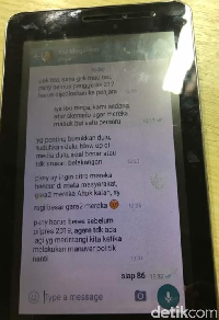 Chat palsu yang dibuat pelaku