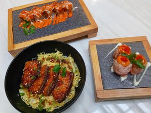 Sekai: Berbuka Lengkap dengan Sushi dan Shabu-shabu
