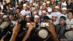 Foto: Massa Bela Ulama 96 Tak Boleh Aksi di Dalam Istiqlal