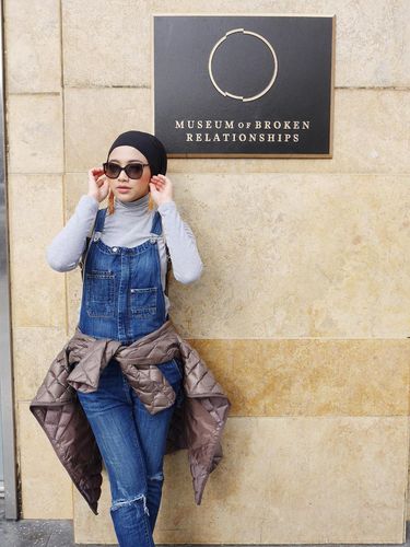 Foto: Ini Radiah Sarip, Pramugari Cantik Berhijab Populer di Instagram