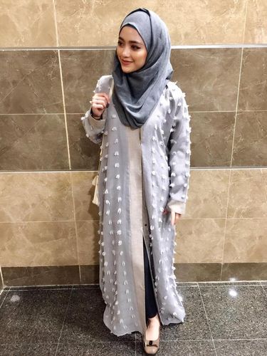 Foto: Ini Radiah Sarip, Pramugari Cantik Berhijab Populer di Instagram