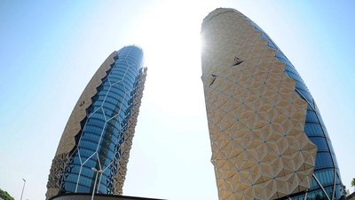 Gedung Ini Berubah Bentuk Kalau Kena Sinar Matahari