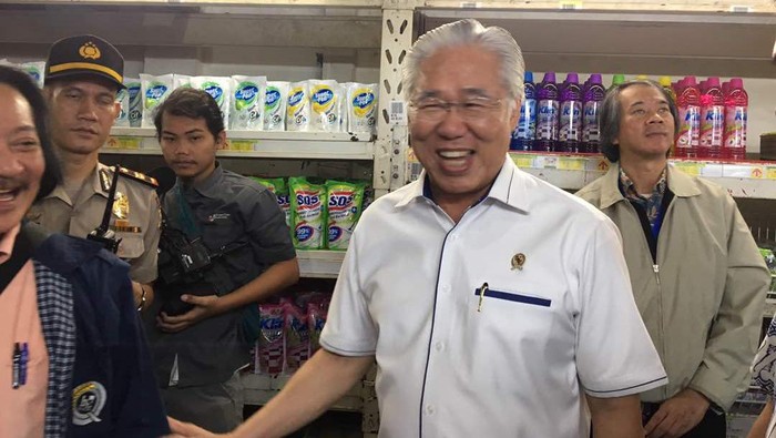 Blusukan ke Warung, Mendag Kecewa Gula Dijual di Atas Rp 12.500/Kg