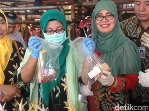 Pemkot Jaktim dan BPOM Sidak Keamanan Pangan di Pasar Kramat Jati