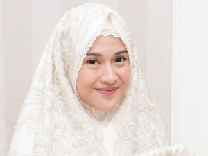 5 Mukena Lebaran dari Brand Dian Sastro Hingga Nagita Slavina