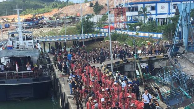 695 Nelayan Pencuri Ikan yang Dipulang dari Indonesia Tiba di Vietnam