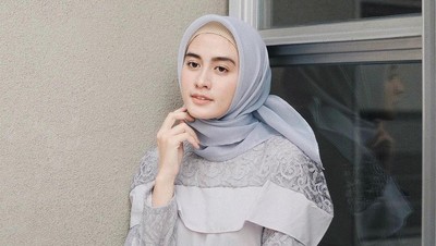 Foto: 10 Penampilan Selebgram dengan Organza Hijab yang Lagi Tren