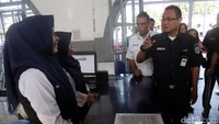 Edi Sukmoro mengatakan, Pihak PT KAI Daop I di masa angkutan Lebaran ini akan melibatkan tenaga keamanan sebanyak 1.145 personel, yang terdiri dari BKO TNI/Polri sebanyak 266 personel dan petugas keamanan internal PT KAI Daop I Jakarta sebanyak 879 personel. Di mana petugas dari pihak PT KAI Daop 1 terdiri dari tenaga Polsuska 243 personel dan PKD 636 personel.
