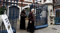 Muslim London juga memberikan hak suaranya. REUTERS/Clodagh Kilcoyne.
