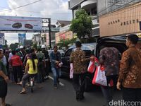 Keramaian Warga Saat Bertemu Presiden Jokowi