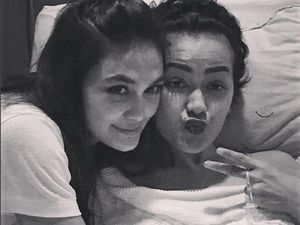 Luna Maya Ikut Naik Mobil Jenazah Antar Jupe ke Peristirahatan Terakhir
