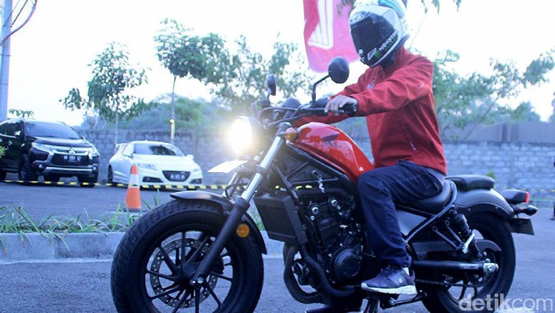 Honda Rilis Moge Cruiser CMX500 Rebel di Yogya